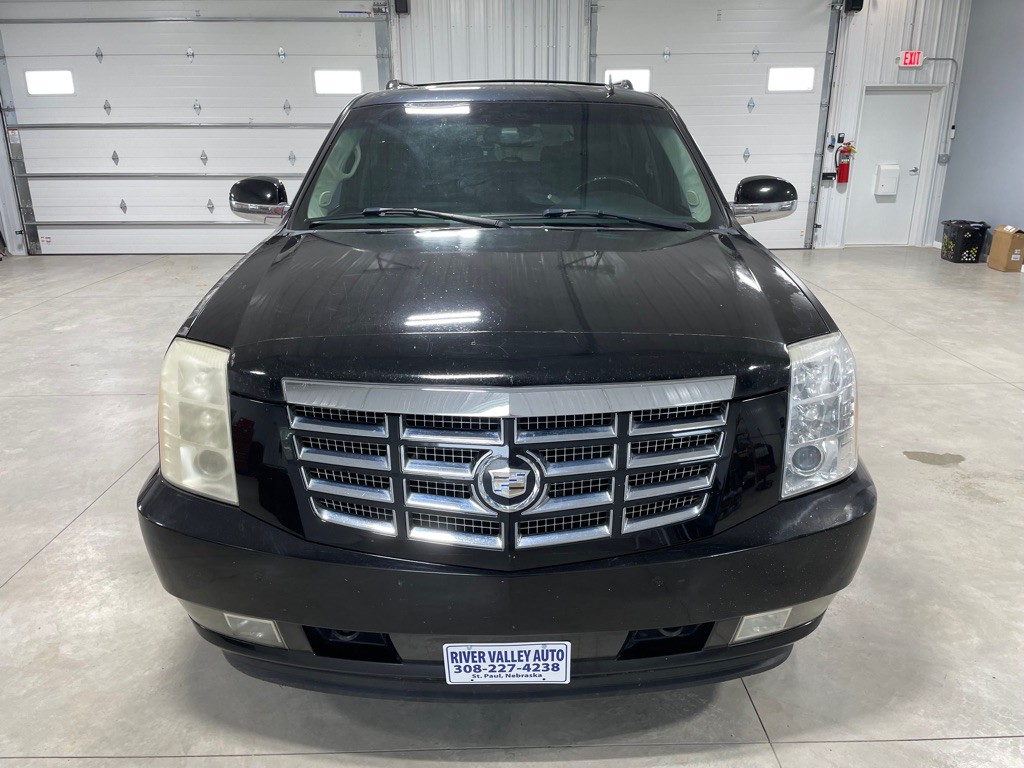 2007 Cadillac Escalade Image 2