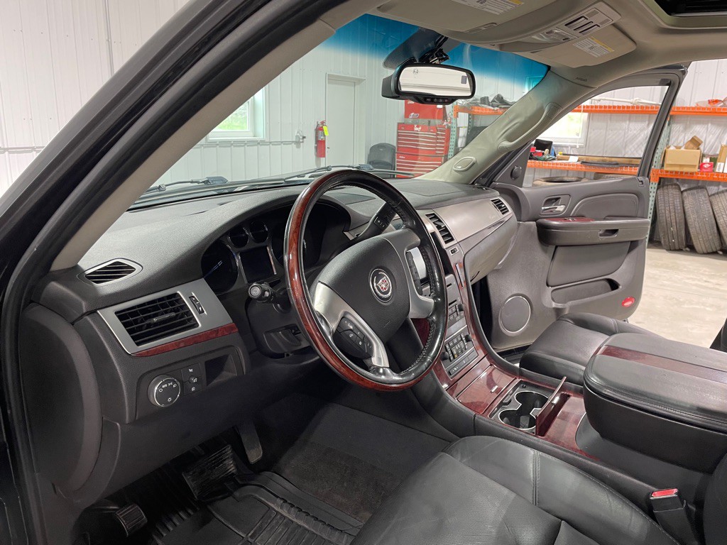 2007 Cadillac Escalade Image 9