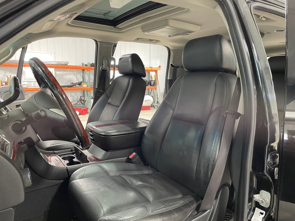 2007 Cadillac Escalade Image 10