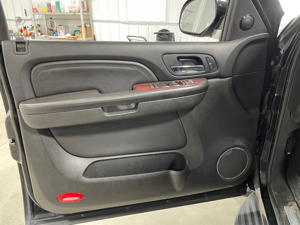 2007 Cadillac Escalade Image 11