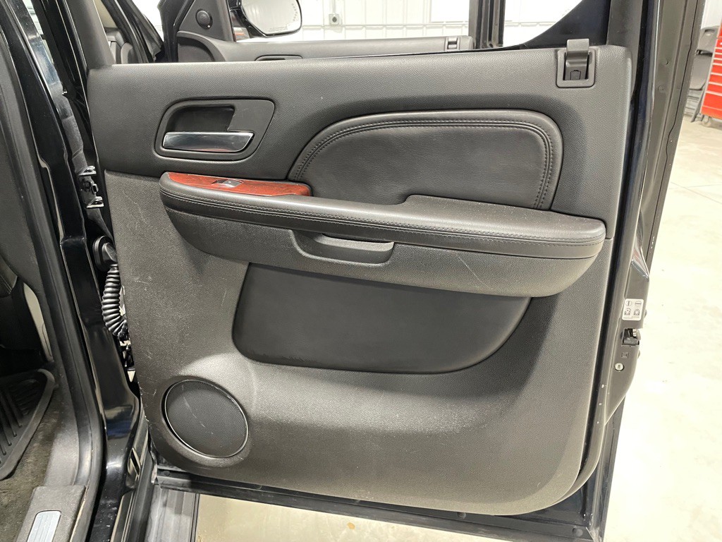 2007 Cadillac Escalade Image 22