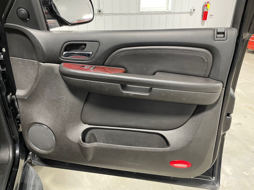 2007 Cadillac Escalade Image 25