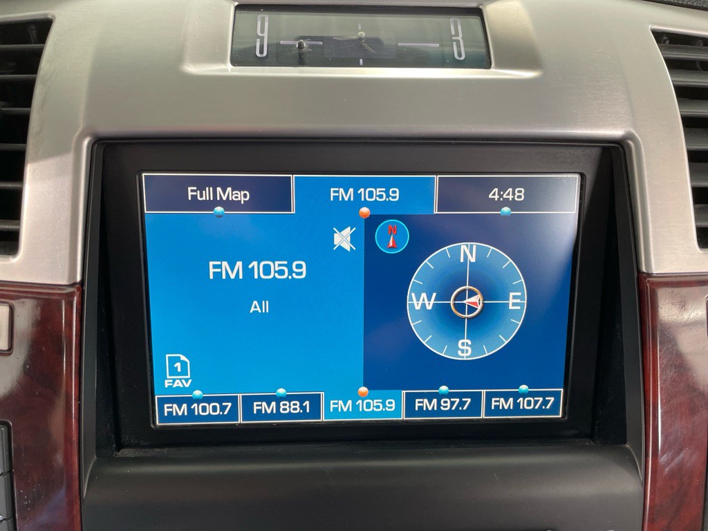 2007 Cadillac Escalade Image 28