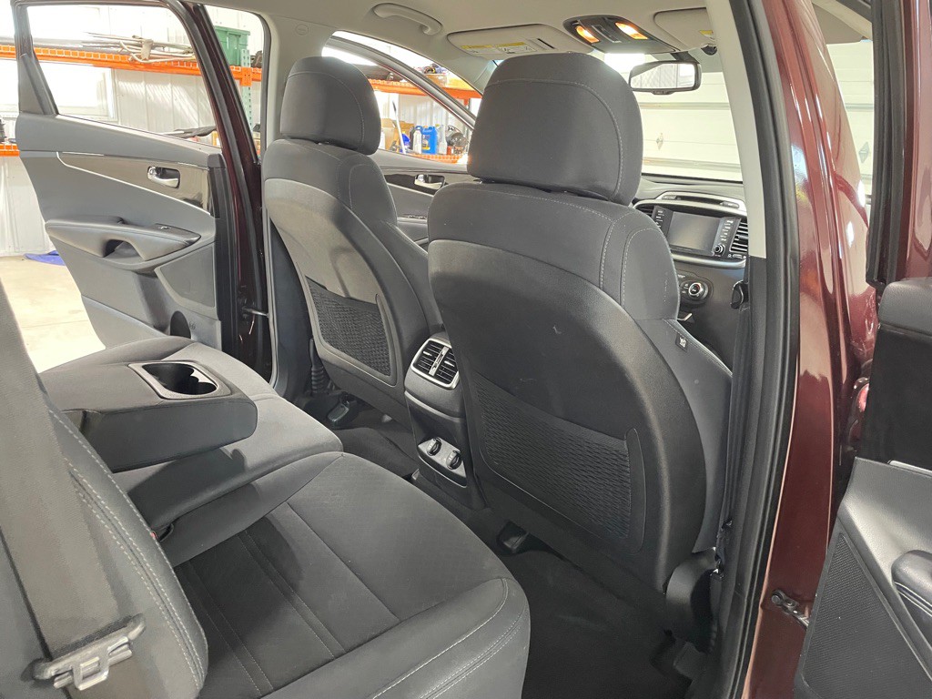 2017 Kia Sorento Image 24