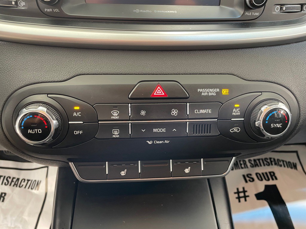 2017 Kia Sorento Image 39