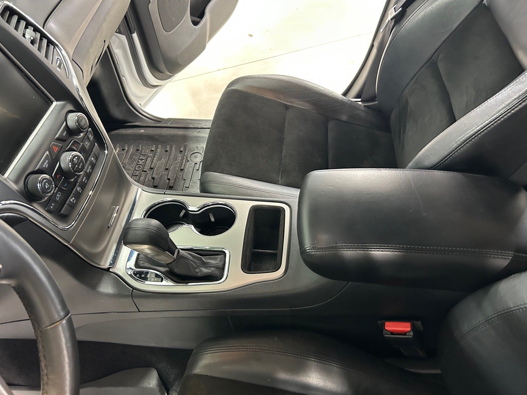 2017 Jeep Grand Cherokee Image 21