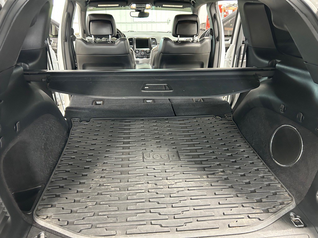 2017 Jeep Grand Cherokee Image 28