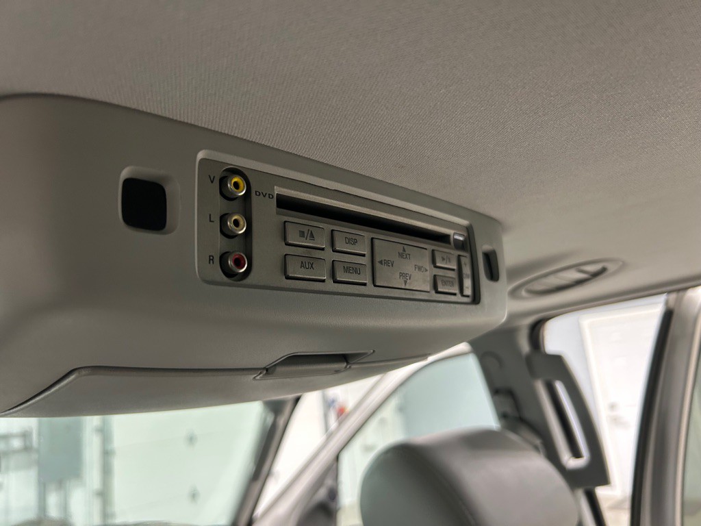 2005 Lincoln Navigator Image 23