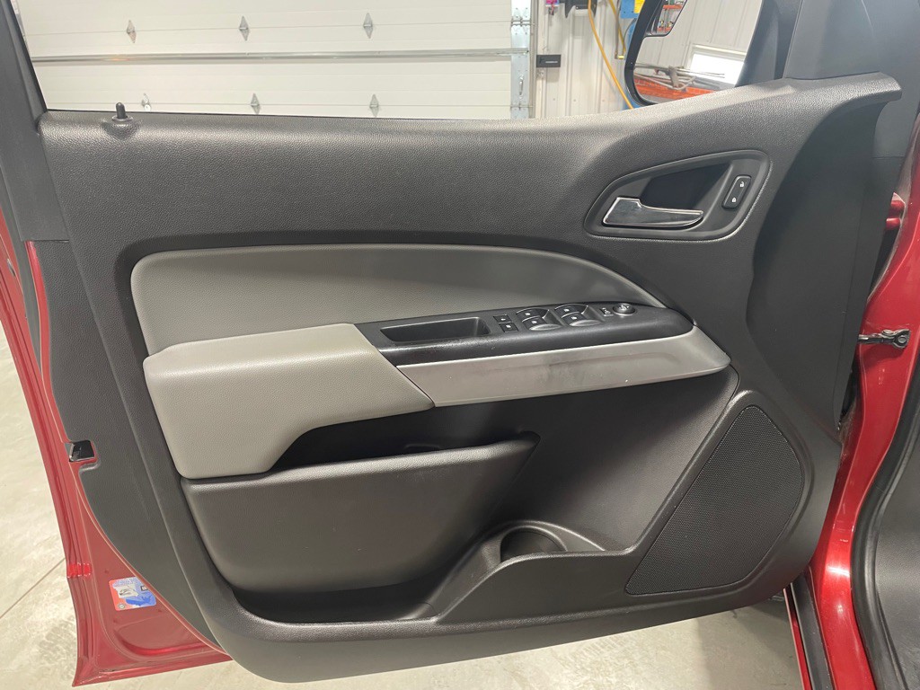 2016 Chevrolet Colorado Image 13