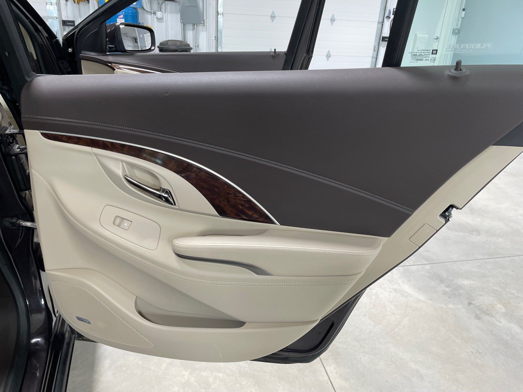 2014 Buick Lacrosse Image 22