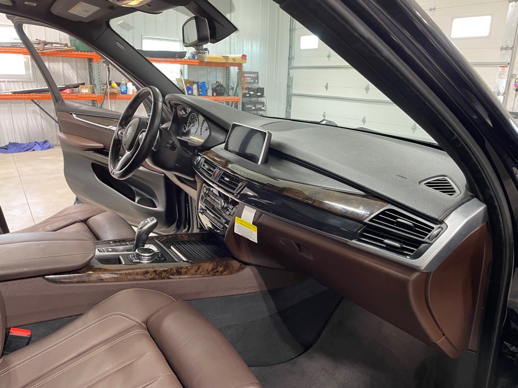 2016 BMW X5 Image 26