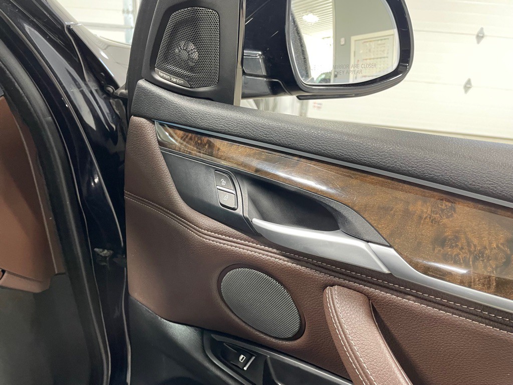 2016 BMW X5 Image 29