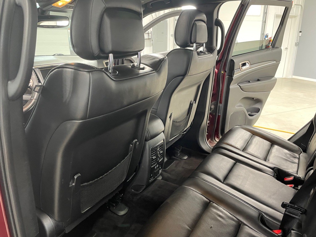 2017 Jeep Grand Cherokee Image 14