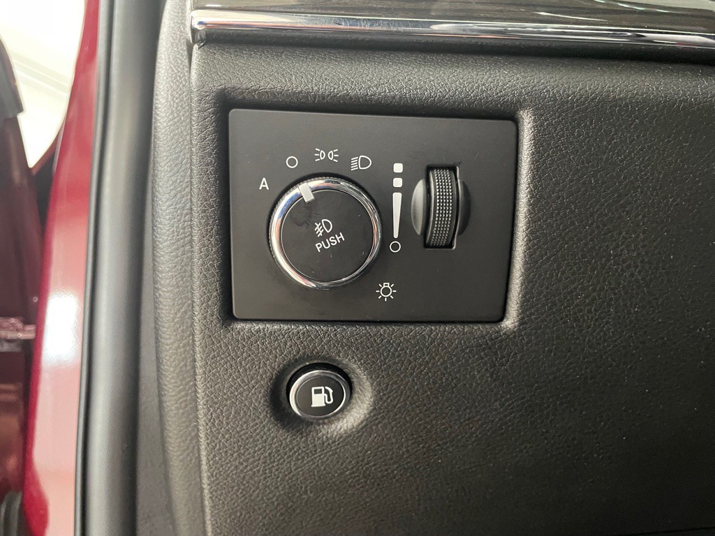 2017 Jeep Grand Cherokee Image 32
