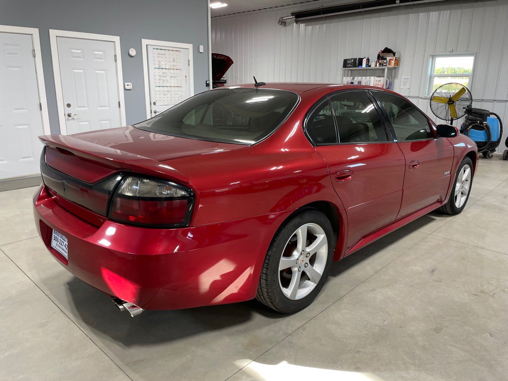 2005 Pontiac Bonneville Image 7