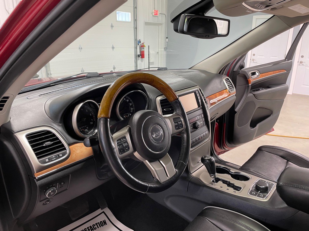 2011 Jeep Grand Cherokee Image 10