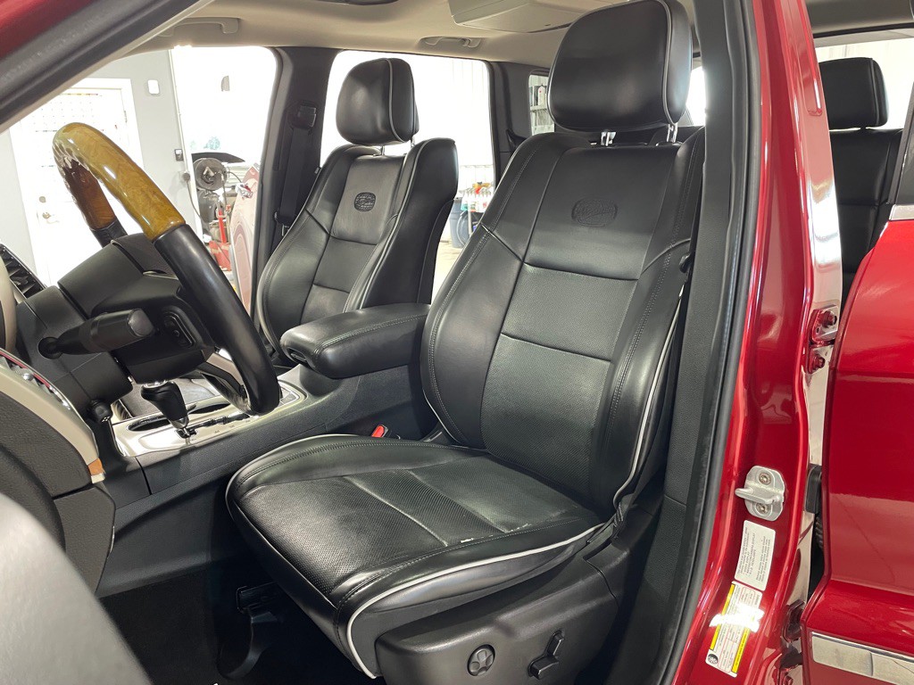 2011 Jeep Grand Cherokee Image 11