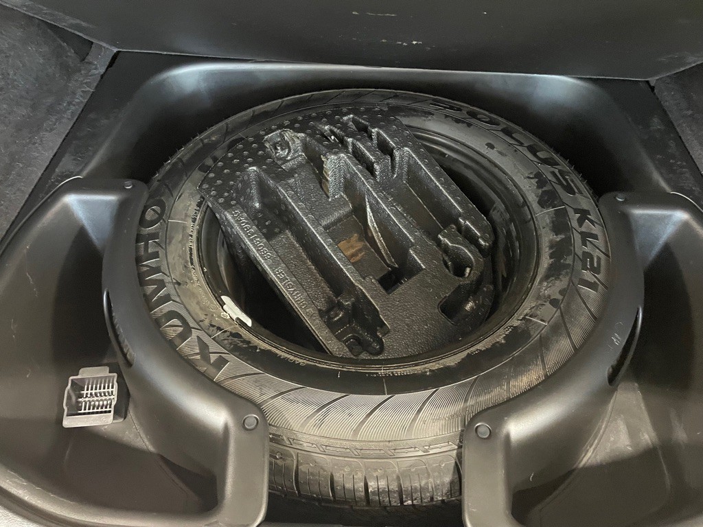 2011 Jeep Grand Cherokee Image 23