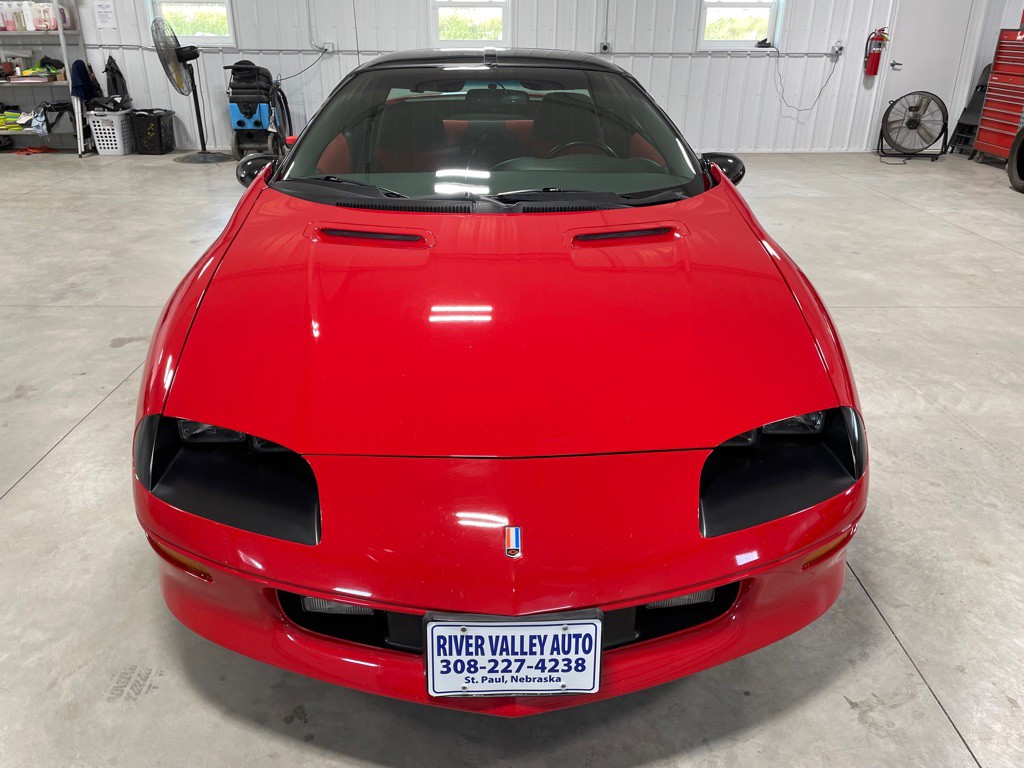 1994 Chevrolet Camaro Image 2