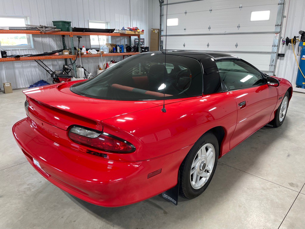 1994 Chevrolet Camaro Image 8