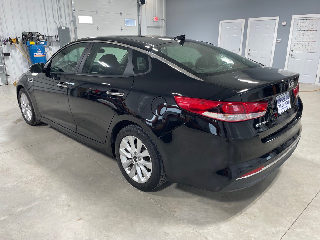 2018 Kia Optima Image 5