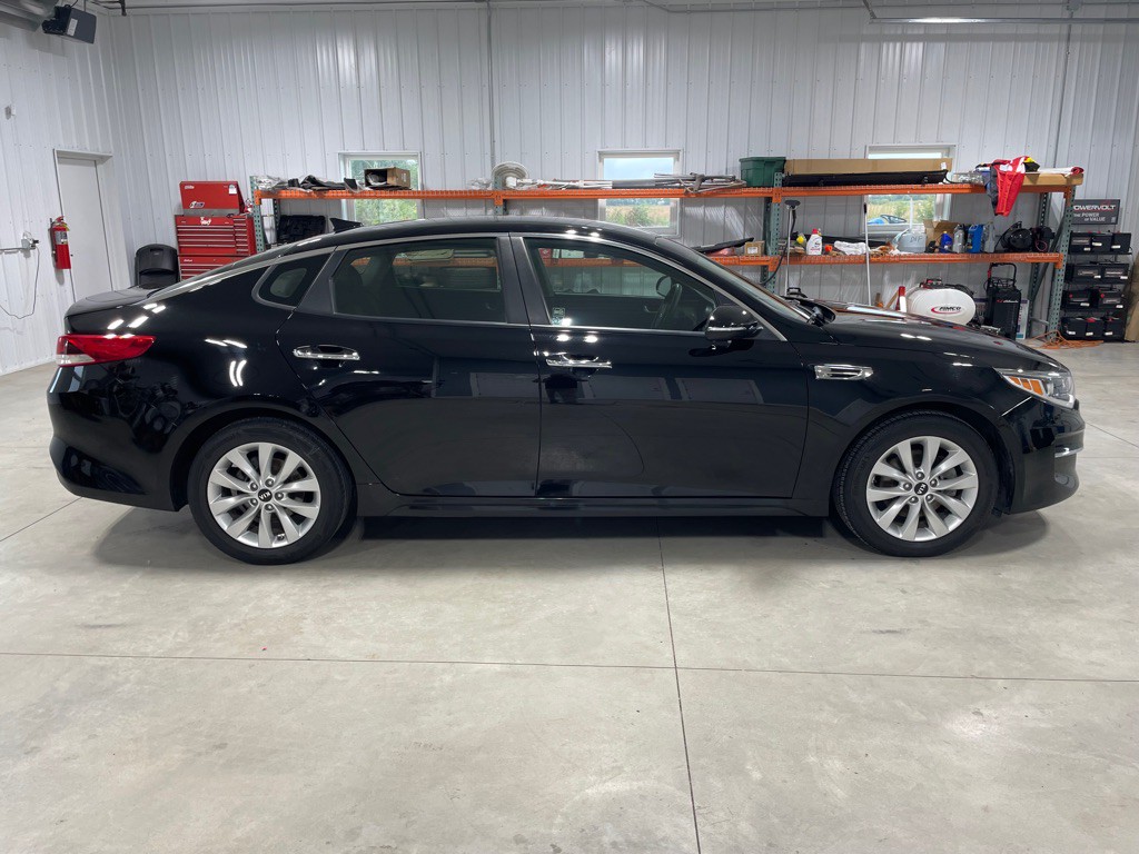 2018 Kia Optima Image 8