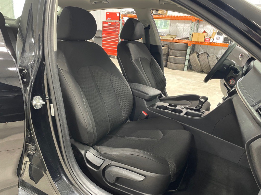2018 Kia Optima Image 24