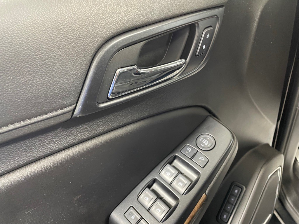 2019 Chevrolet Tahoe Image 12