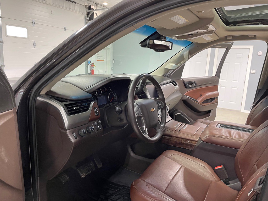 2015 Chevrolet Suburban Image 9