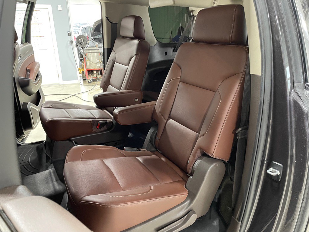 2015 Chevrolet Suburban Image 15
