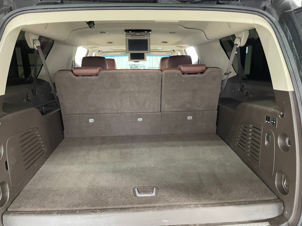 2015 Chevrolet Suburban Image 19
