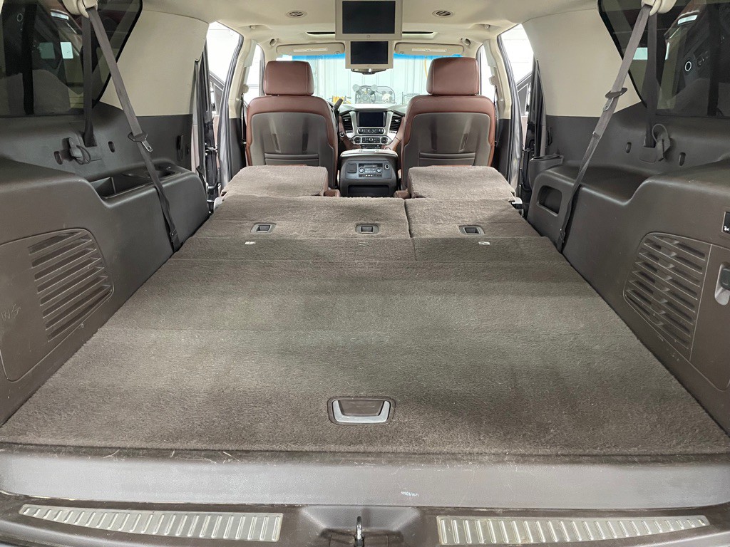 2015 Chevrolet Suburban Image 21