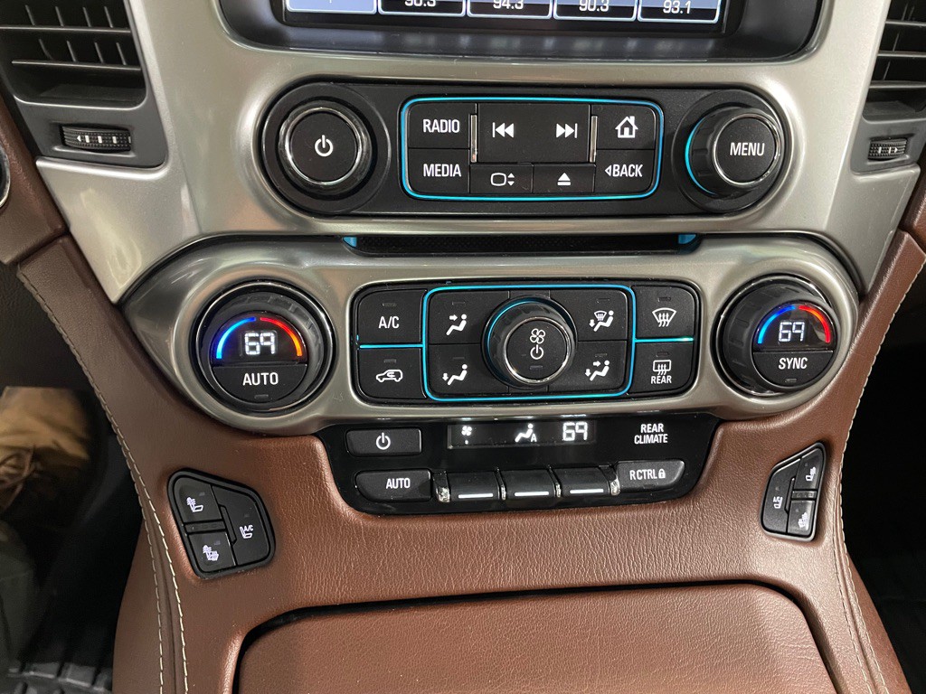 2015 Chevrolet Suburban Image 39