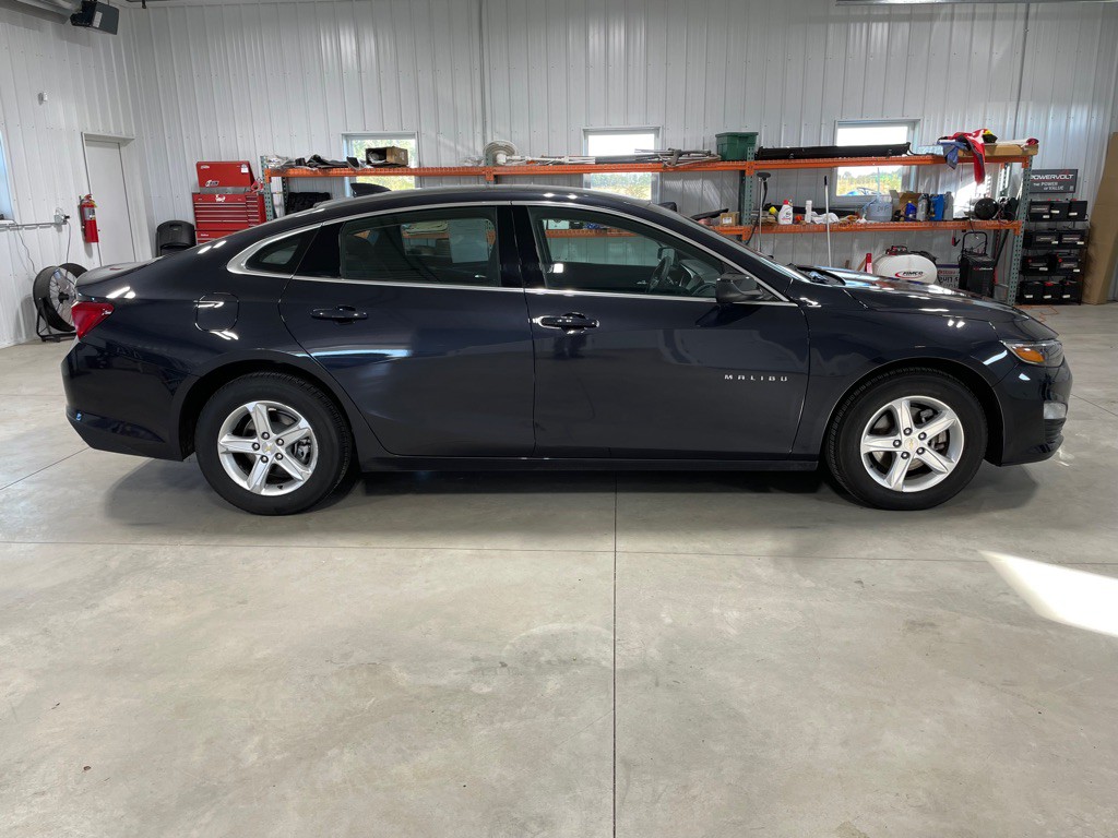 2023 Chevrolet Malibu Image 8