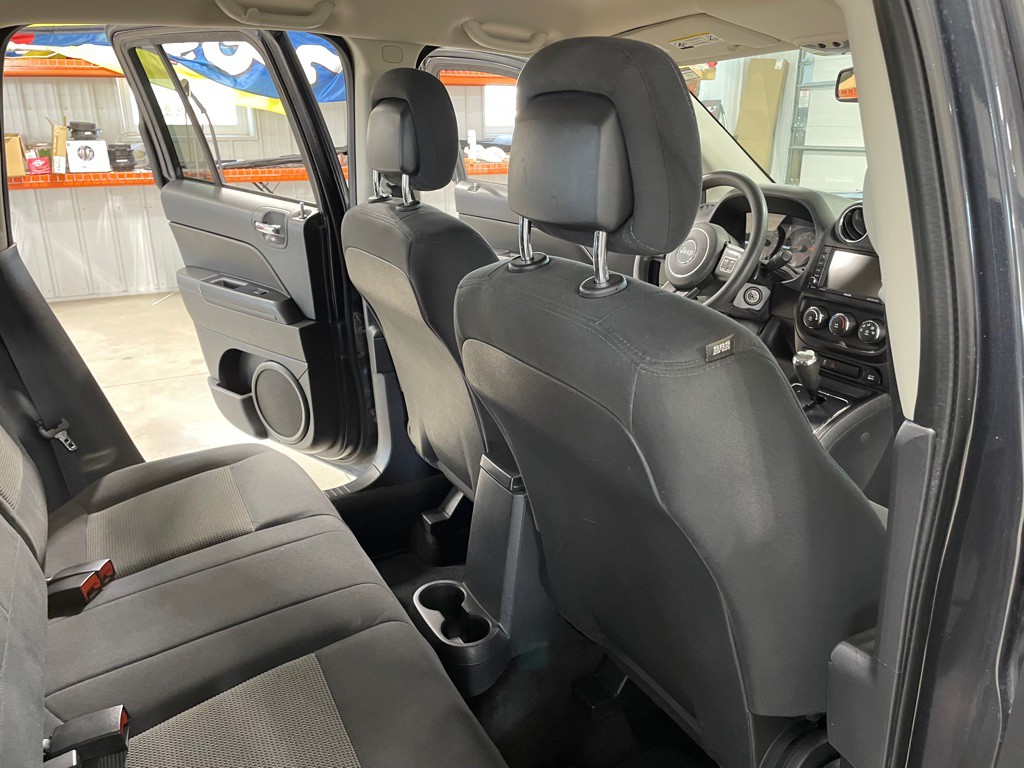 2014 Jeep Compass Image 20