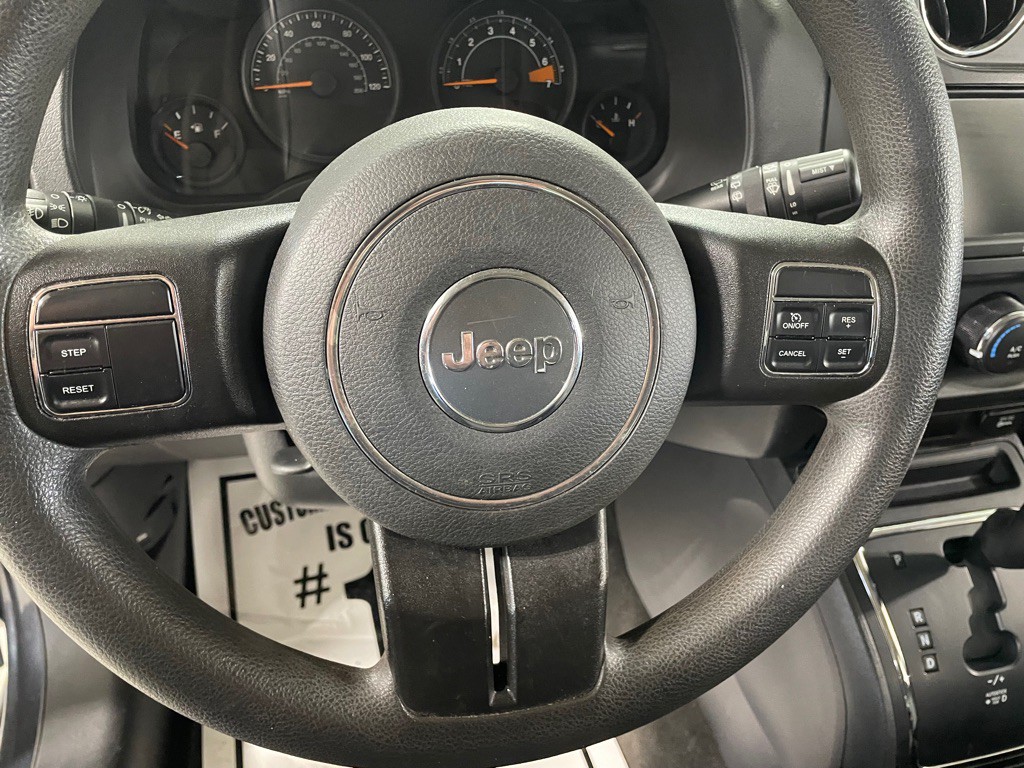 2014 Jeep Compass Image 31