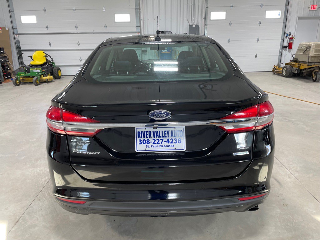 2017 Ford Fusion Image 6