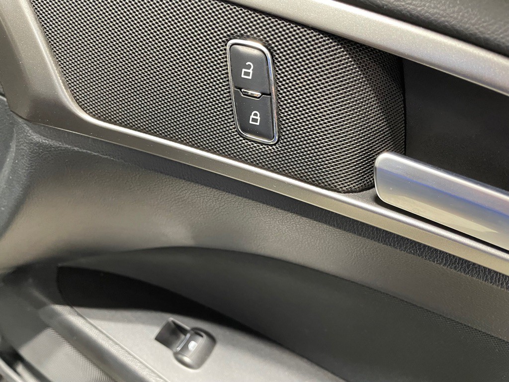2017 Ford Fusion Image 26