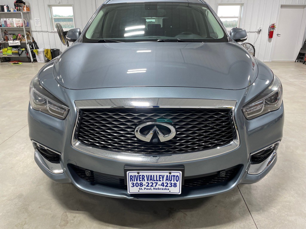 2018 INFINITI QX60 Image 2