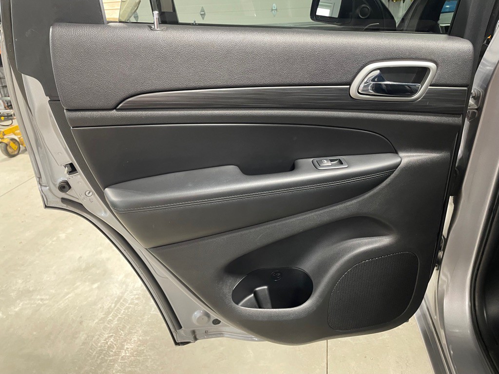 2019 Jeep Grand Cherokee Image 17