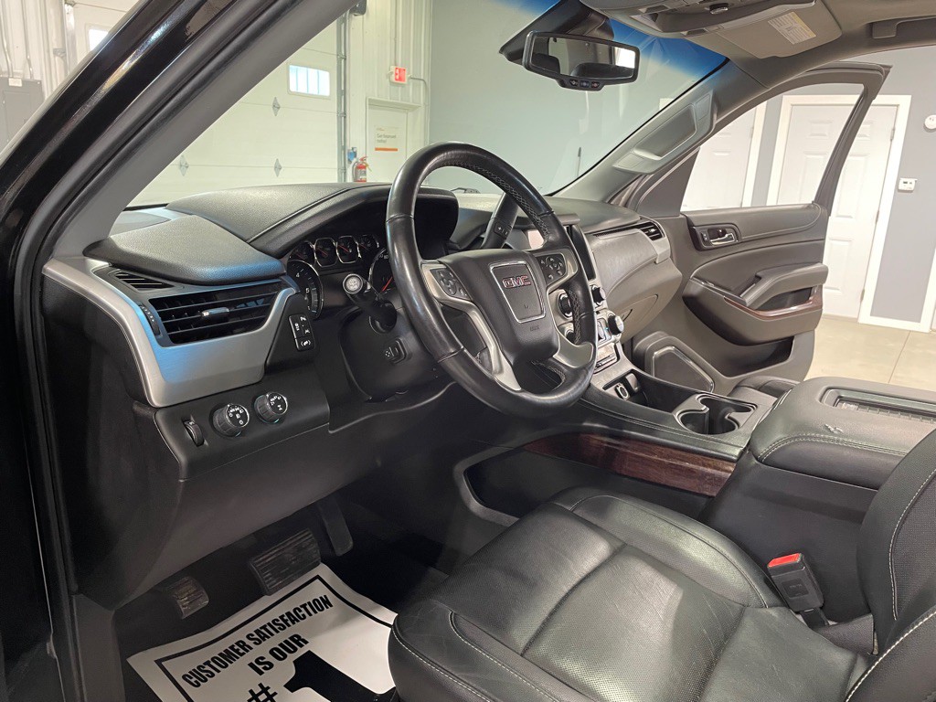 2017 GMC Yukon Image 9