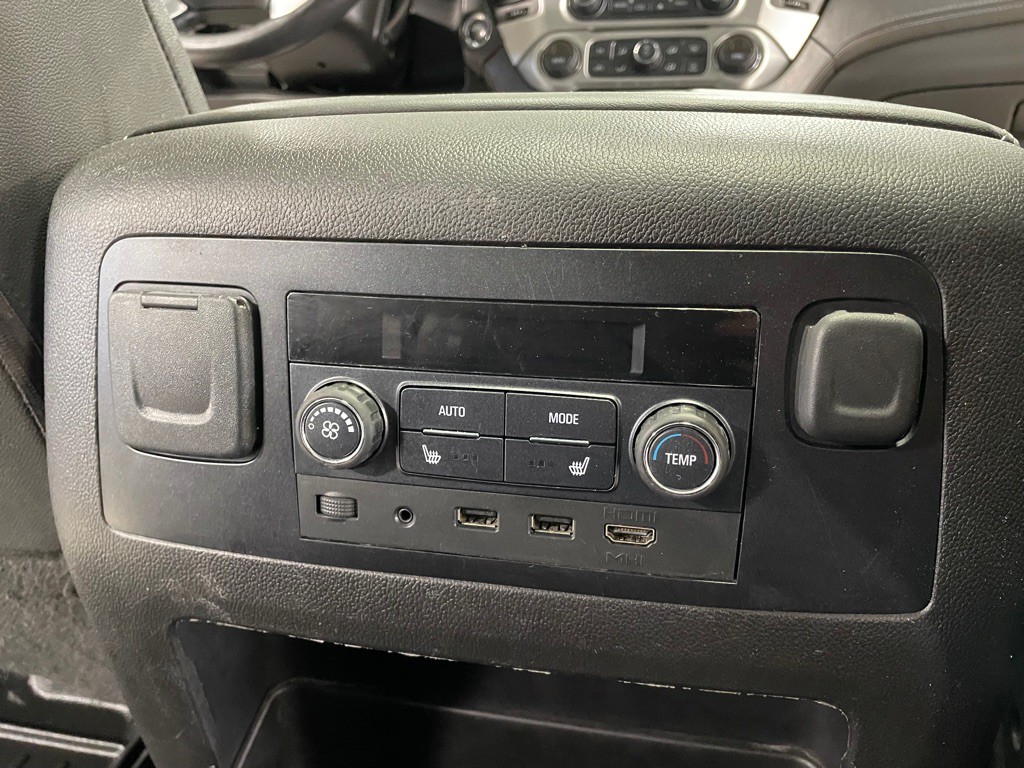 2017 GMC Yukon Image 17