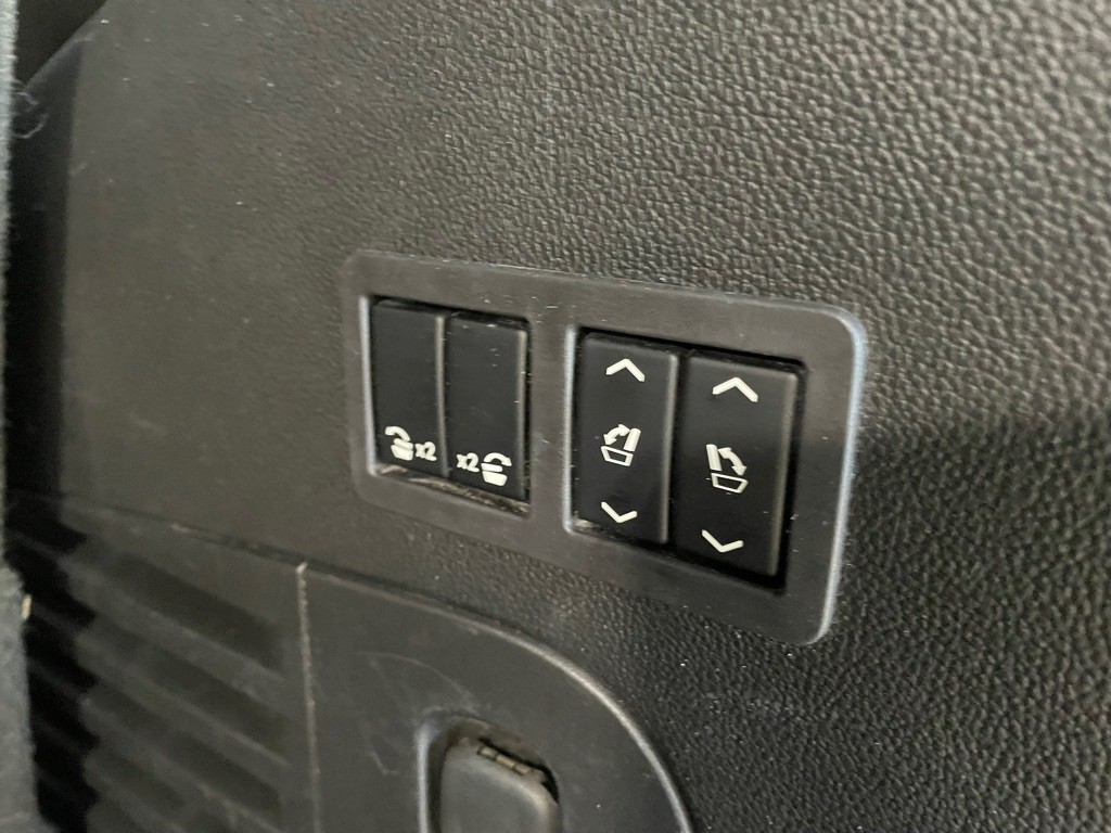 2017 GMC Yukon Image 24