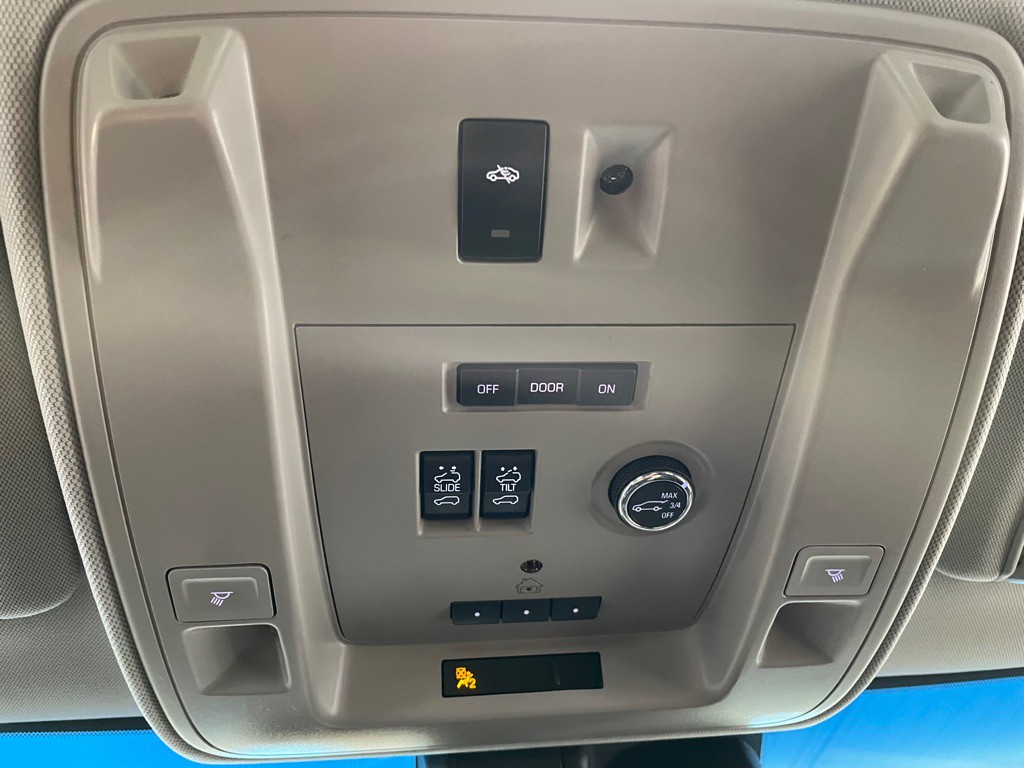 2017 GMC Yukon Image 43