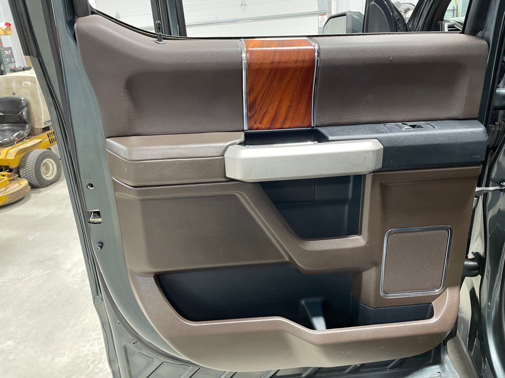 2015 Ford F-150 Image 17