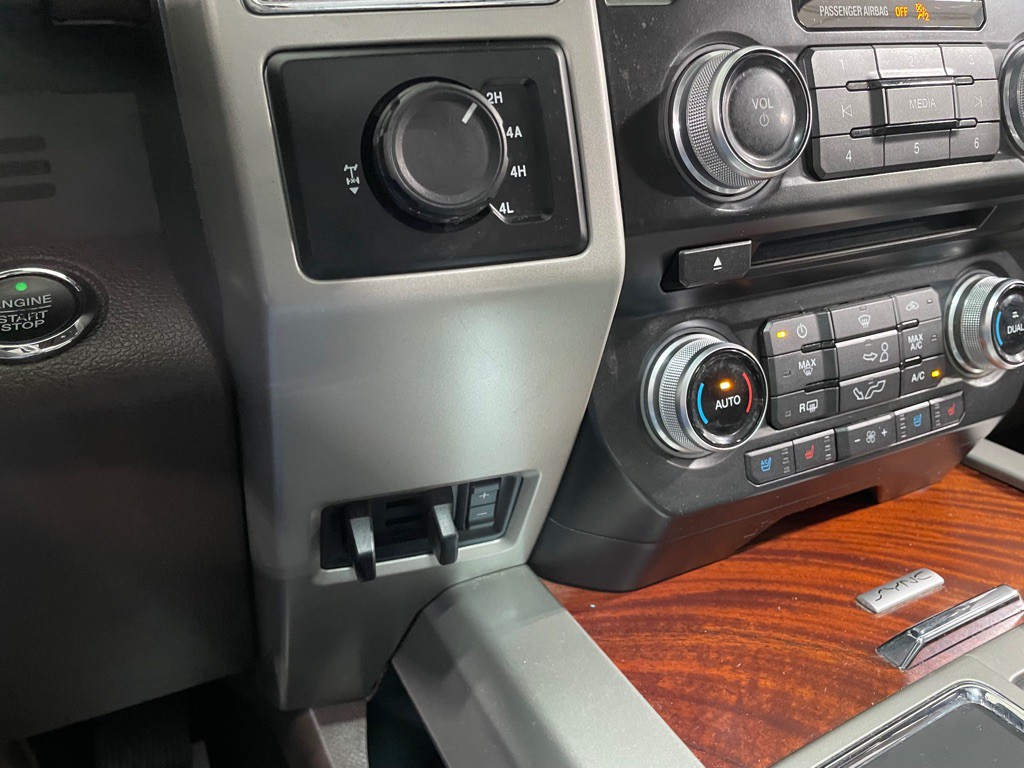 2015 Ford F-150 Image 33