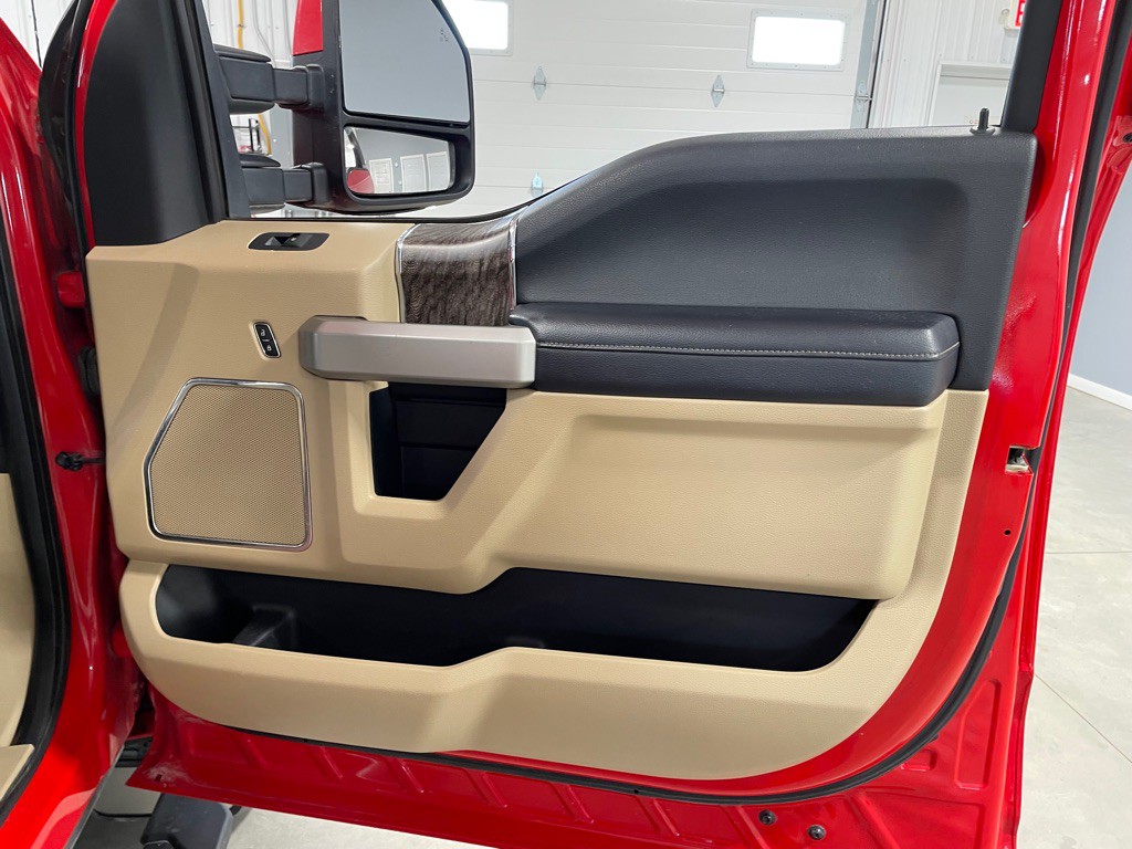 2017 Ford F-250 Image 28