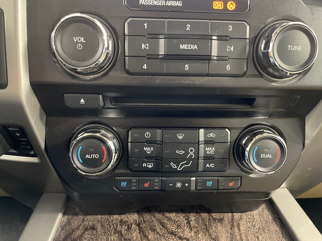 2017 Ford F-250 Image 34