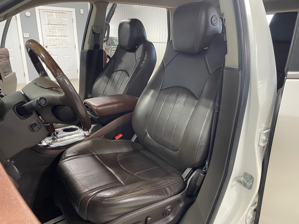 2014 Buick Enclave Image 10