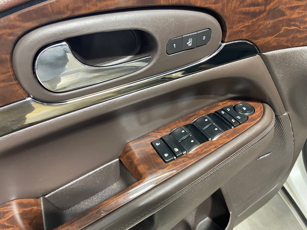 2014 Buick Enclave Image 12